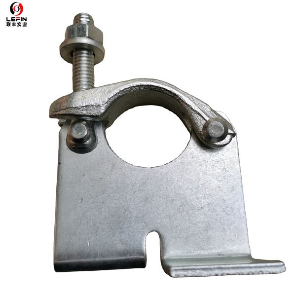 EN74 Board Retaining Coupler